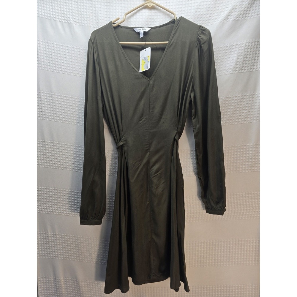 Nine West Womens Dress Size Medium Green Long Sleeve Belted V-Neck Mini Rayon